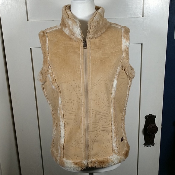 Ariat Jackets & Blazers - Ariat Faux Suede & Fur Reversible Vest